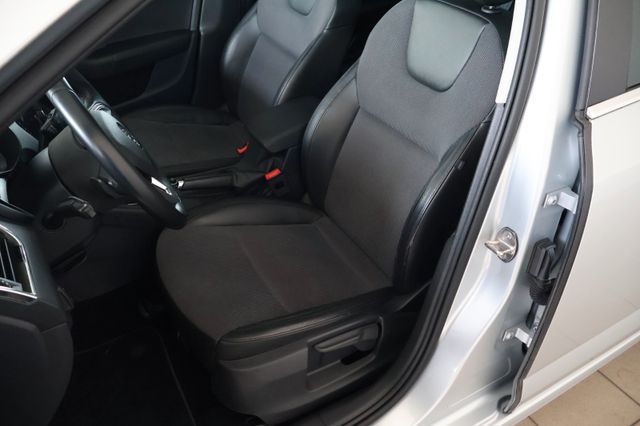 Skoda Octavia Combi Style Automatik LED Pano PDC