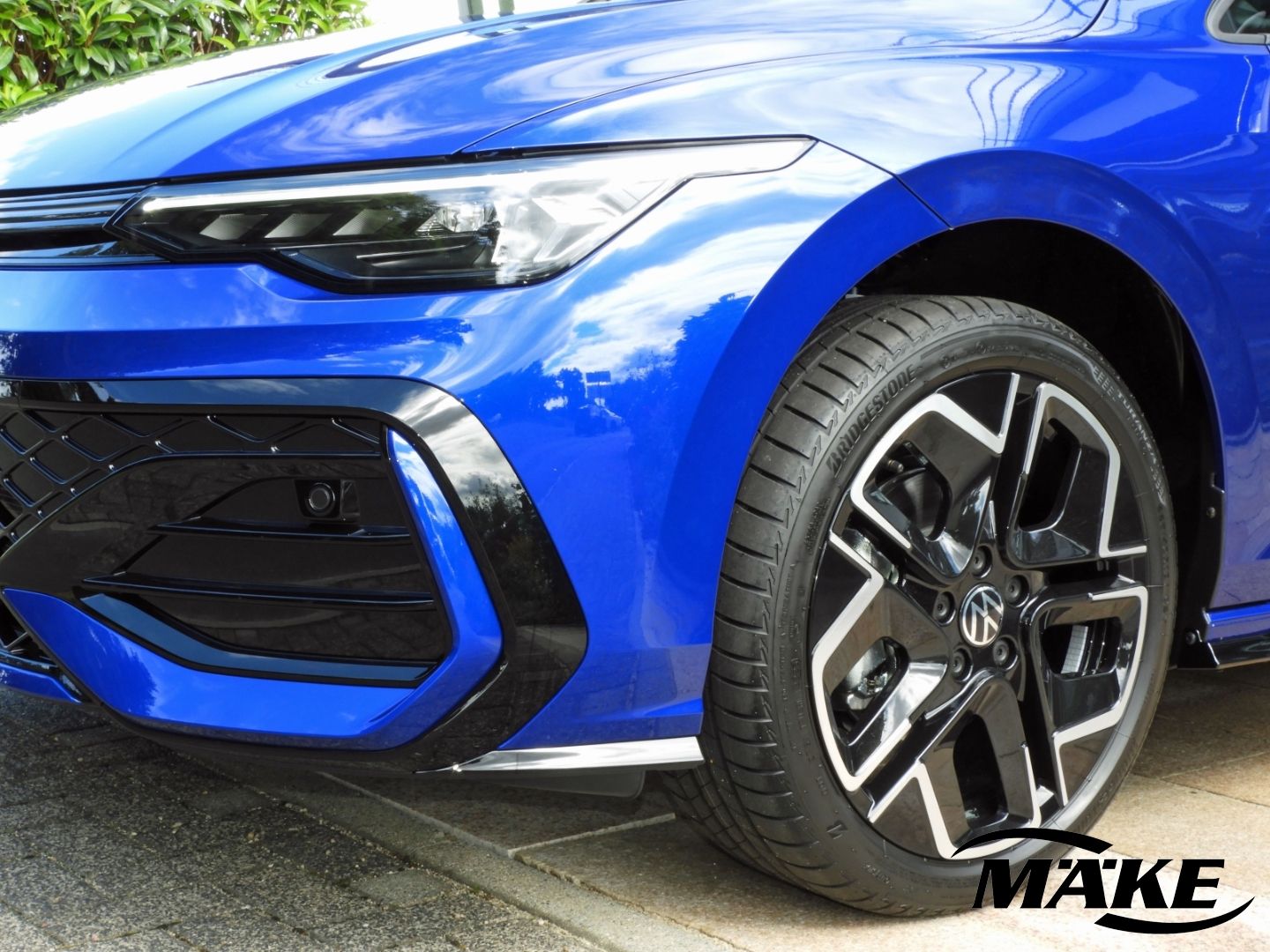 Golf R-Line 1.5 eTSI DSG AHZV NAV IQ.L RFK BLACK