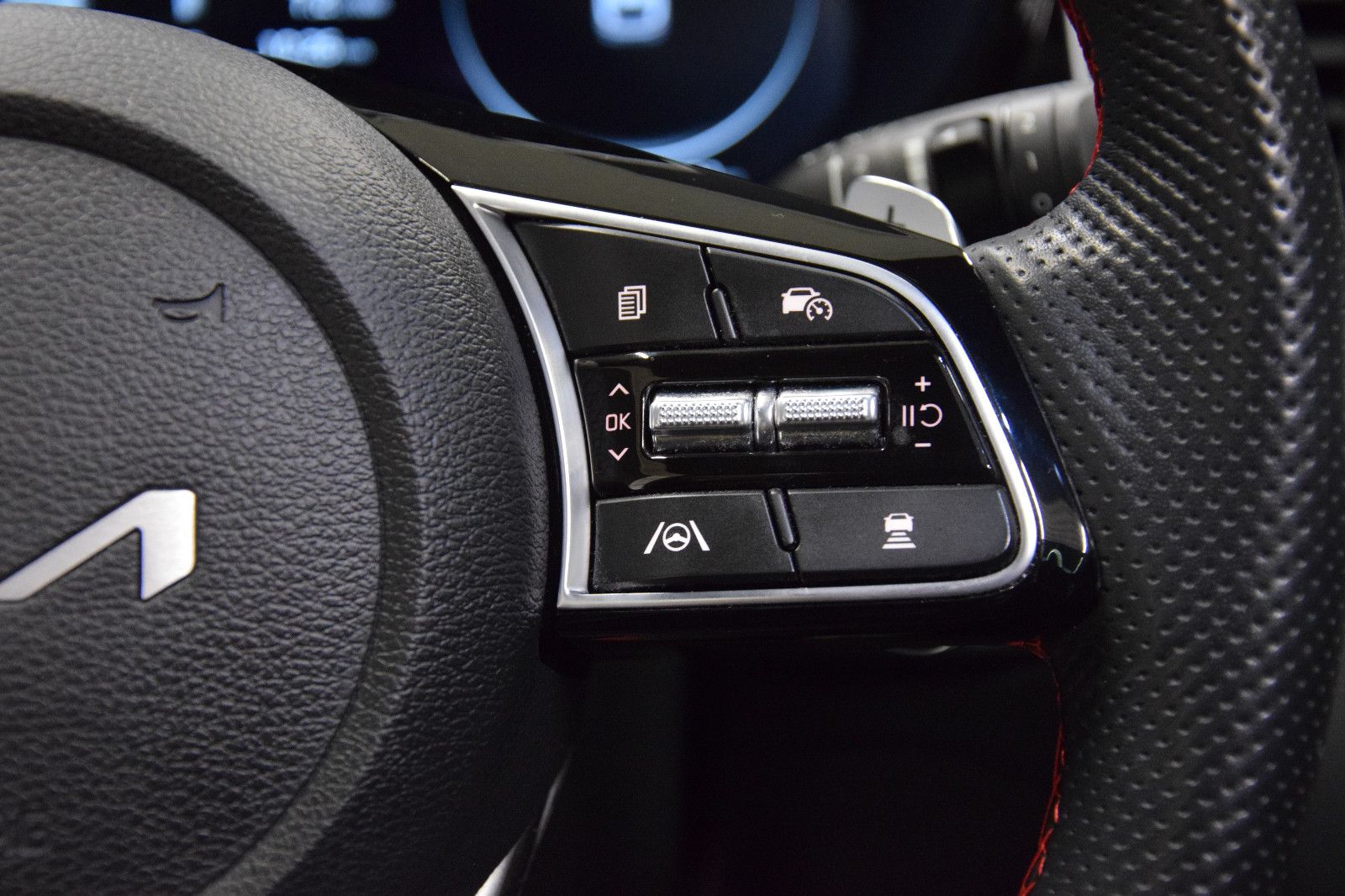 Fahrzeugabbildung Kia pro cee'd / ProCeed GT PANO ACC JBL Kamera