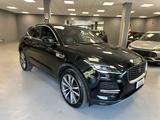 Jaguar E-Pace 2.0D I4 163 CV AWD Auto SE + acces - Jaguar E-PACE SE mit Hybrid-Antrieb (Diesel-Elektro)