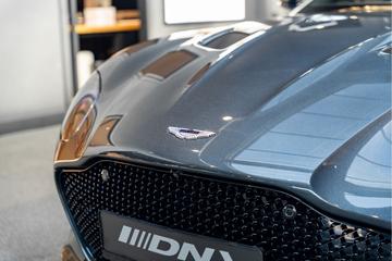 2019 Aston Martin DBS — миниатюра 13