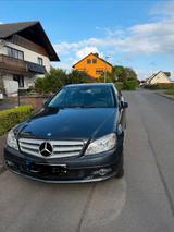 Mercedes-Benz 230 - Mercedes-Benz 230 von privat