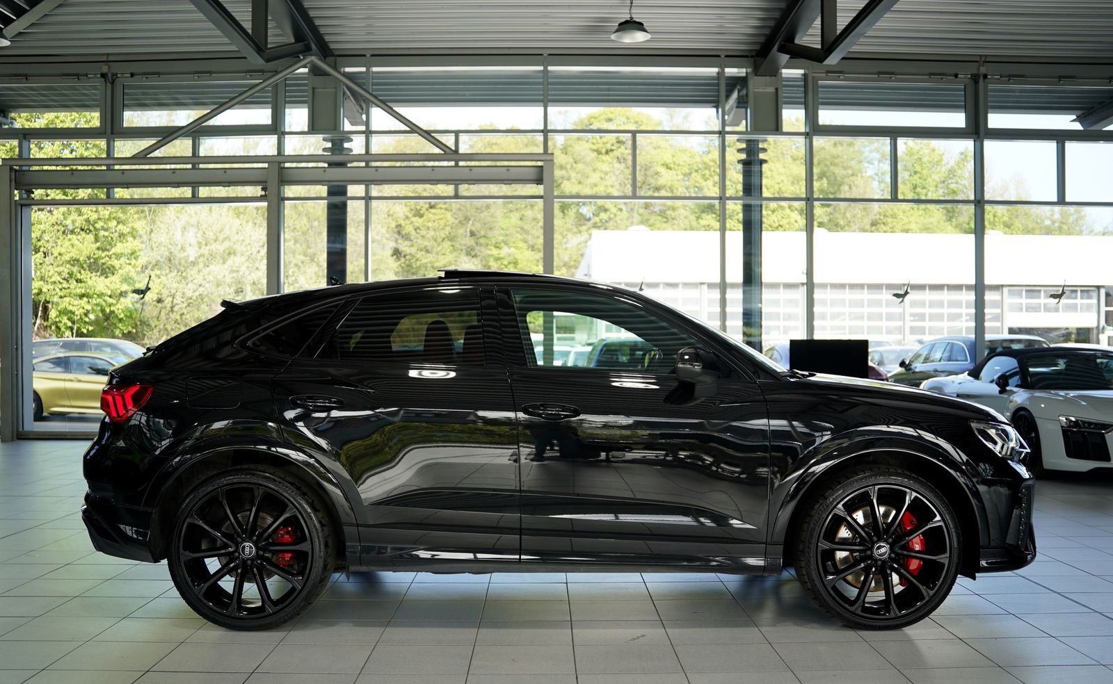 Audi Rsq3