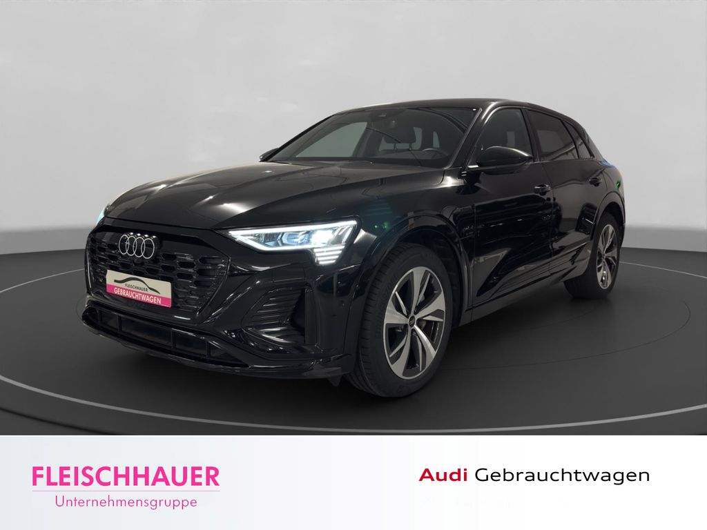 Image of Audi Q8