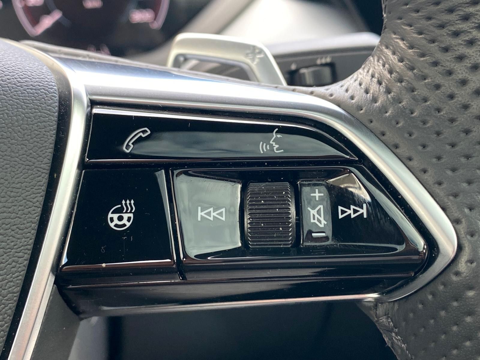 Fahrzeugabbildung Audi e-tron GT RS Quatt BLACK EDIT+PANO+MATR+B&O+KAM+