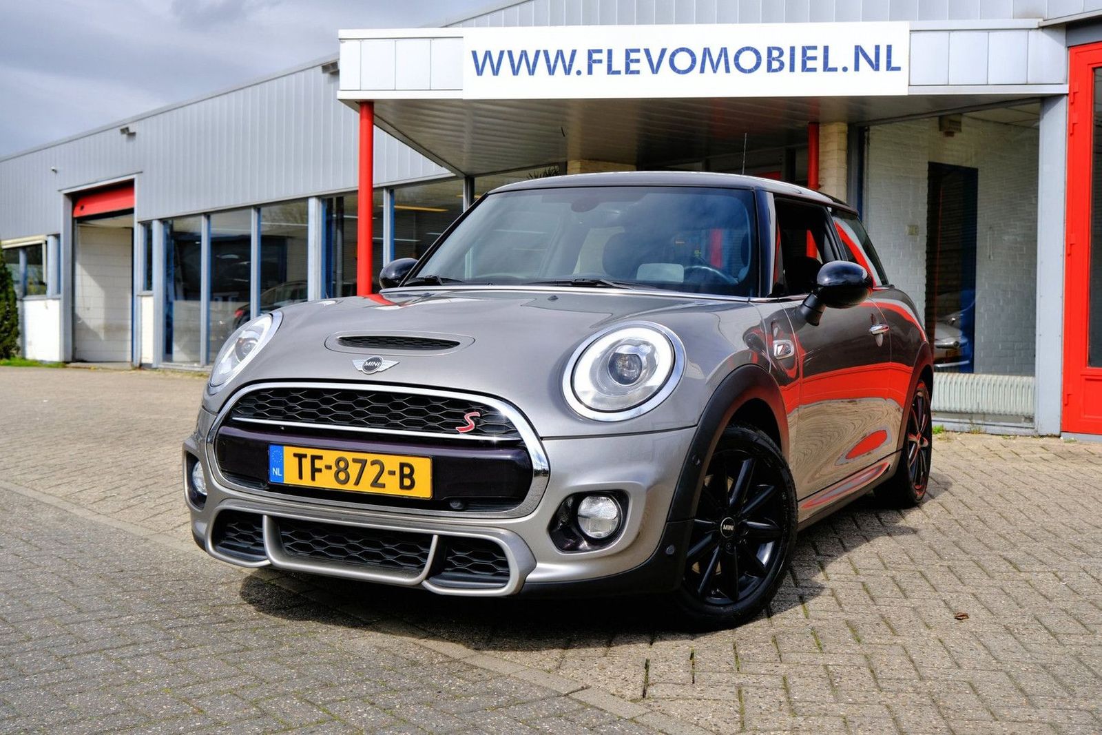 MINI John Cooper Works S 2.0 192pk JCW Aut. Leder|HUD