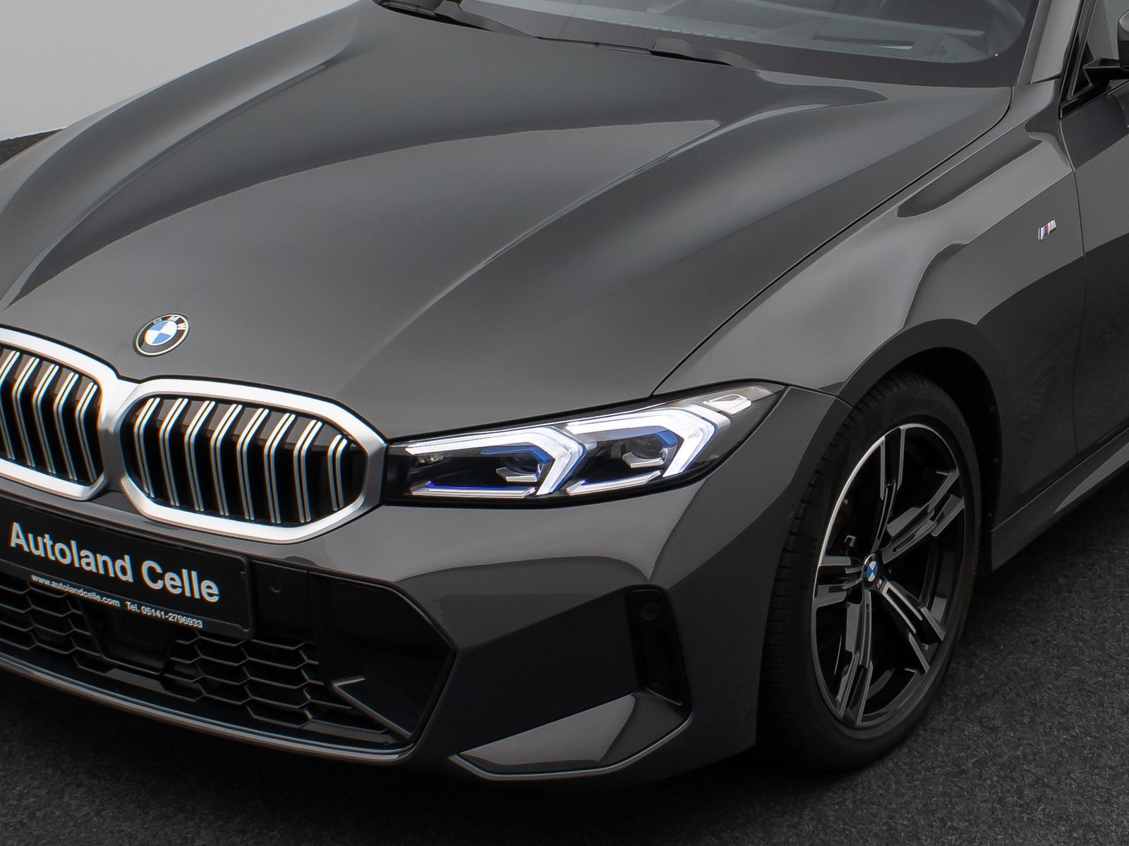 Fahrzeugabbildung BMW 320d  xD M Sport Kamera DAB HiFi Stop&Go Komfort