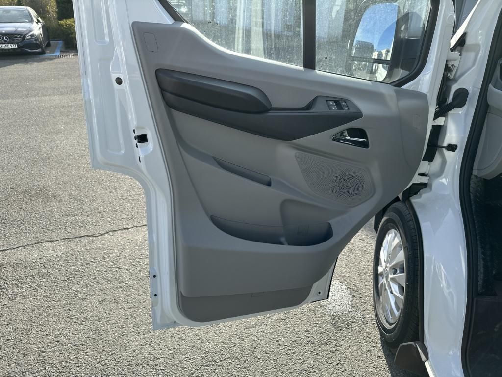 Fahrzeugabbildung Maxus eDeliver9 Panel Van L3H2 MJ22 72kWh *SpurW*PDC