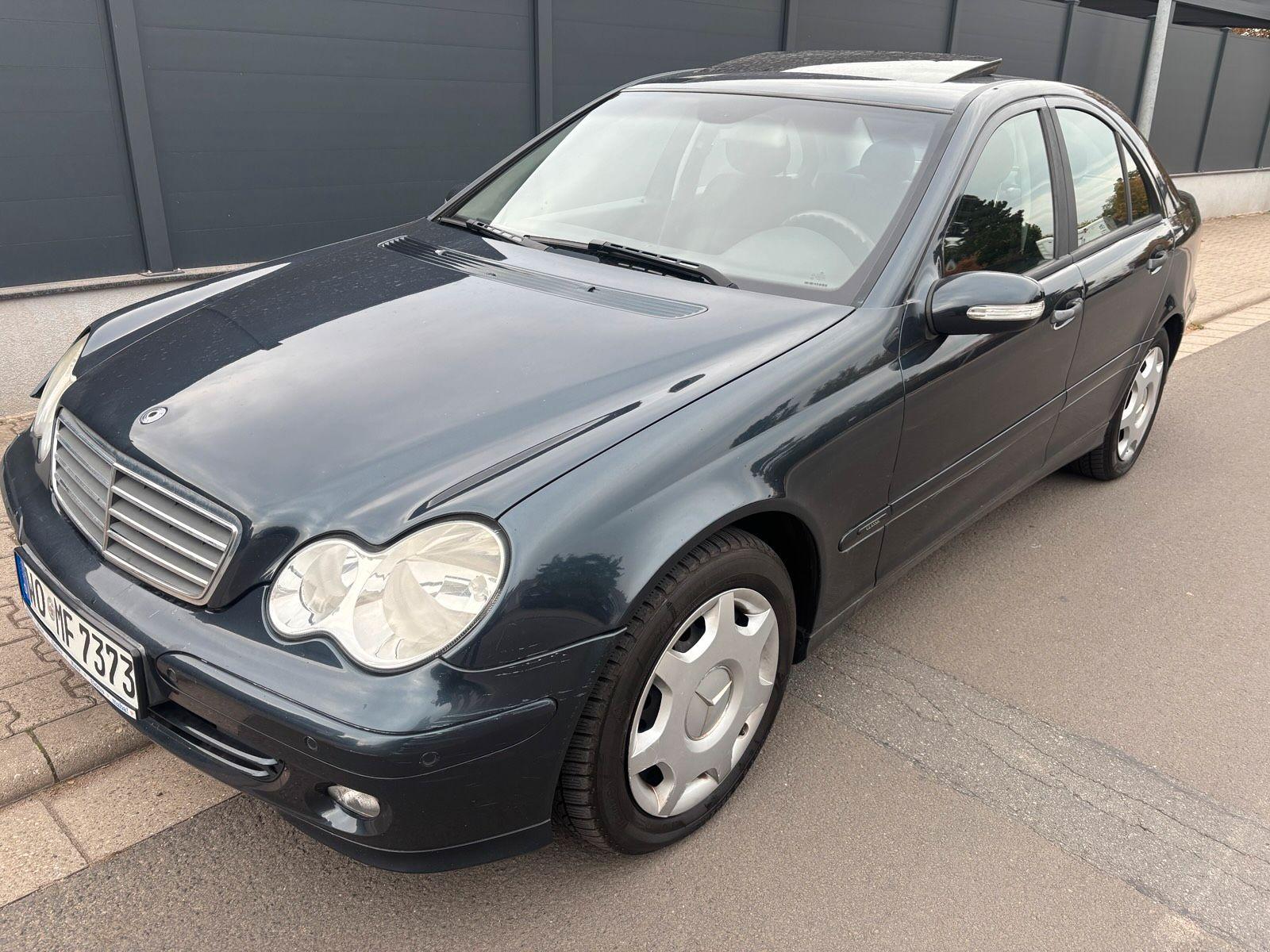 Mercedes-Benz C 220
