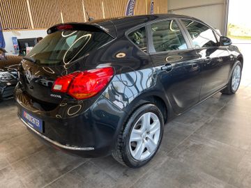 Opel Astra J Lim. 5-trg. Energy *TEMPOMAT*LKHZ*AHK*