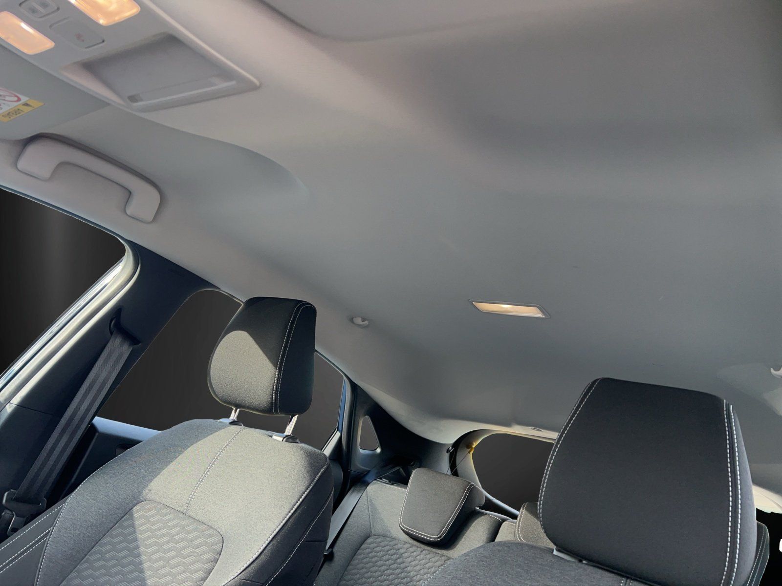 Fahrzeugabbildung Ford Puma Titanium MHEV Navi Winter Paket GJR Klima