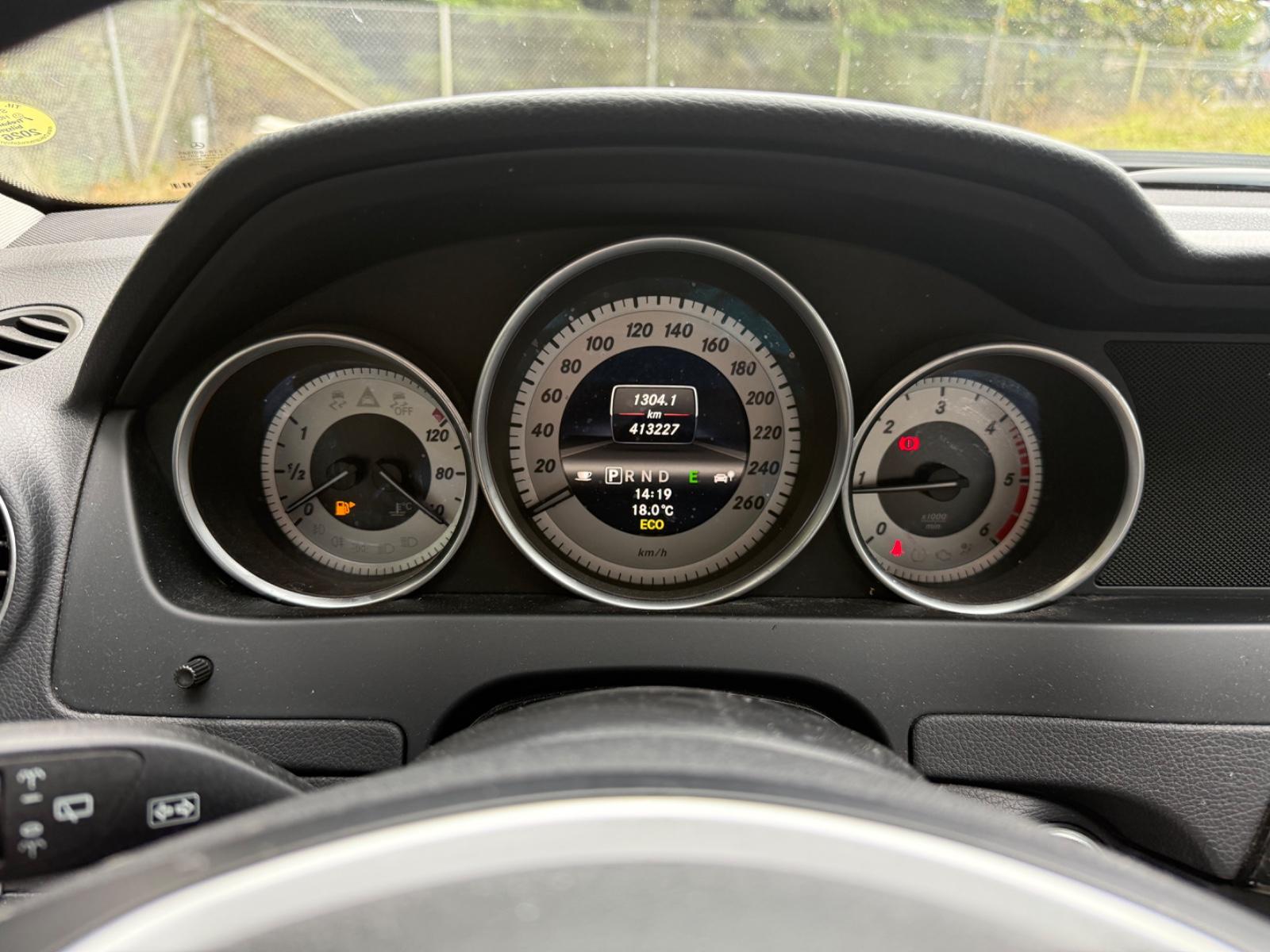 Mercedes-Benz C220 2013 — photo 28