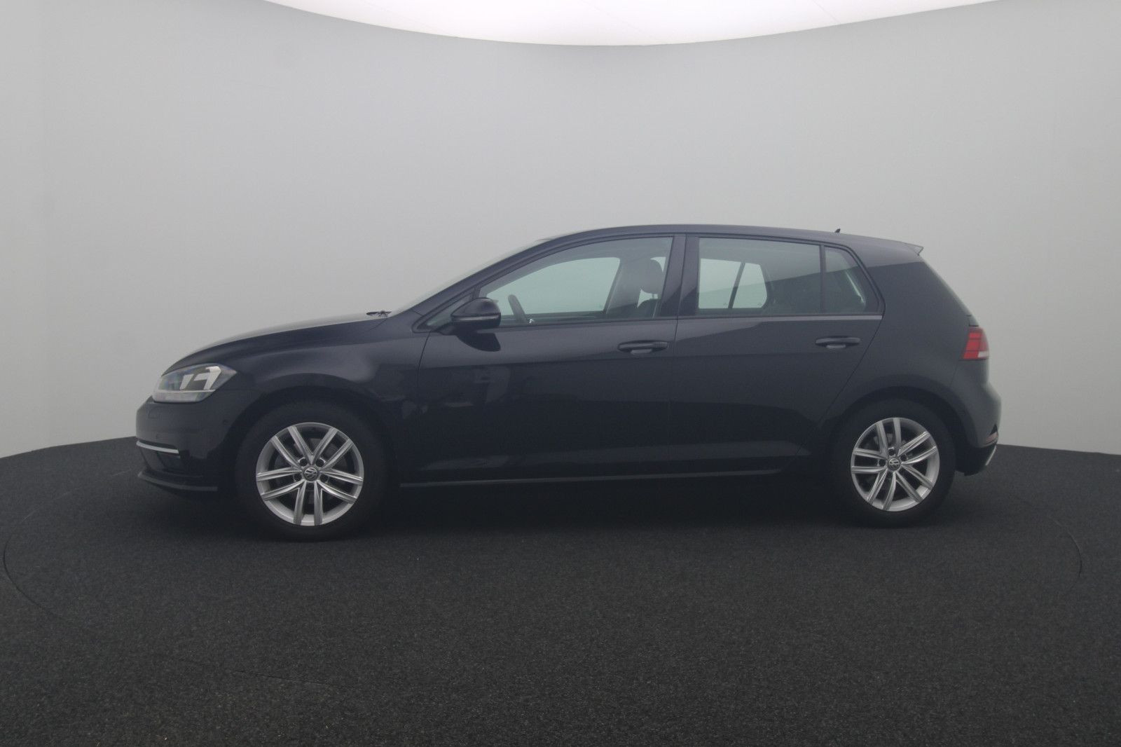 Fahrzeugabbildung Volkswagen Golf VII Lim. 1.4 Comfortline Standheizung AHK
