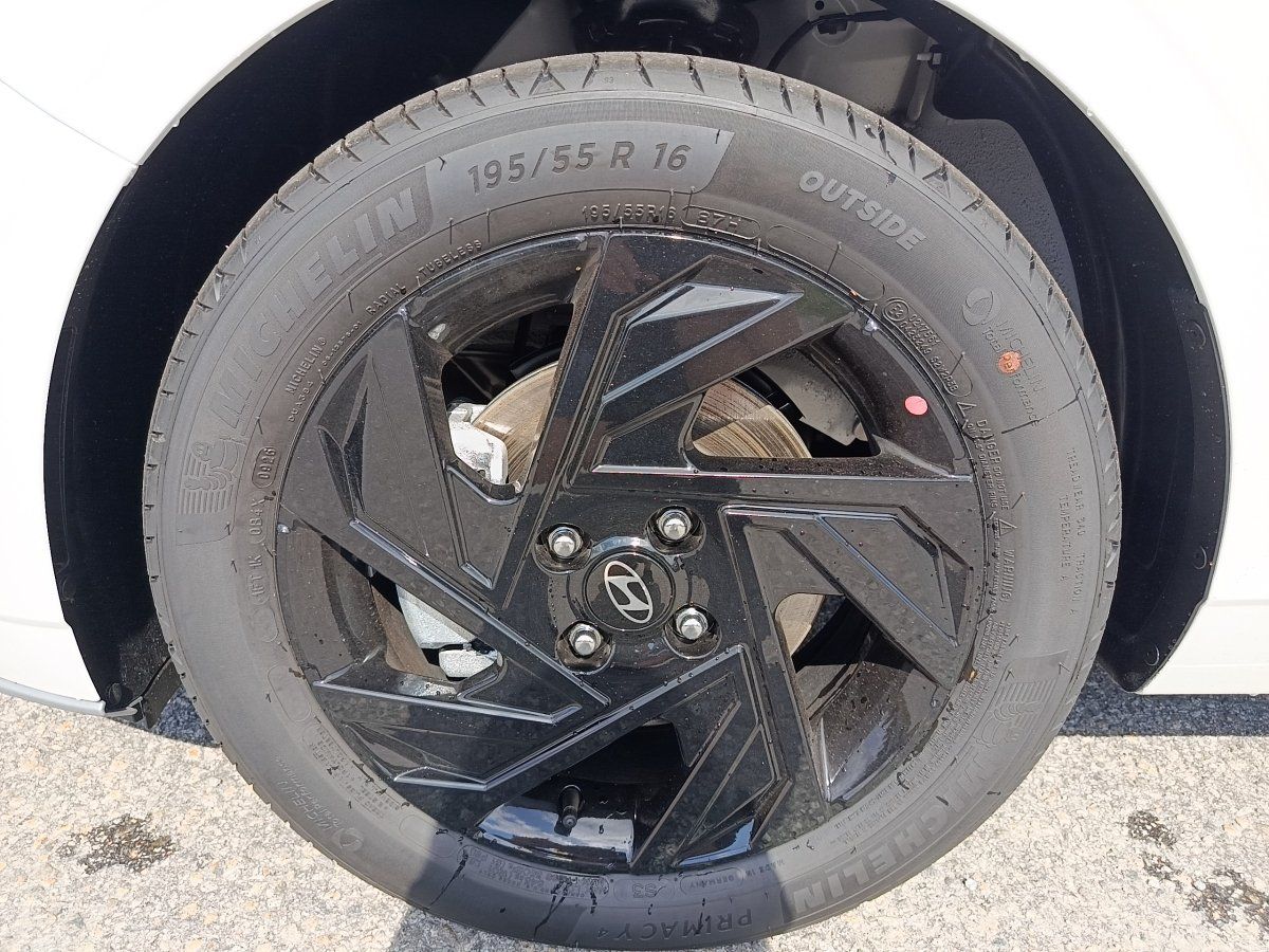 Hyundai i20 – Bild 8