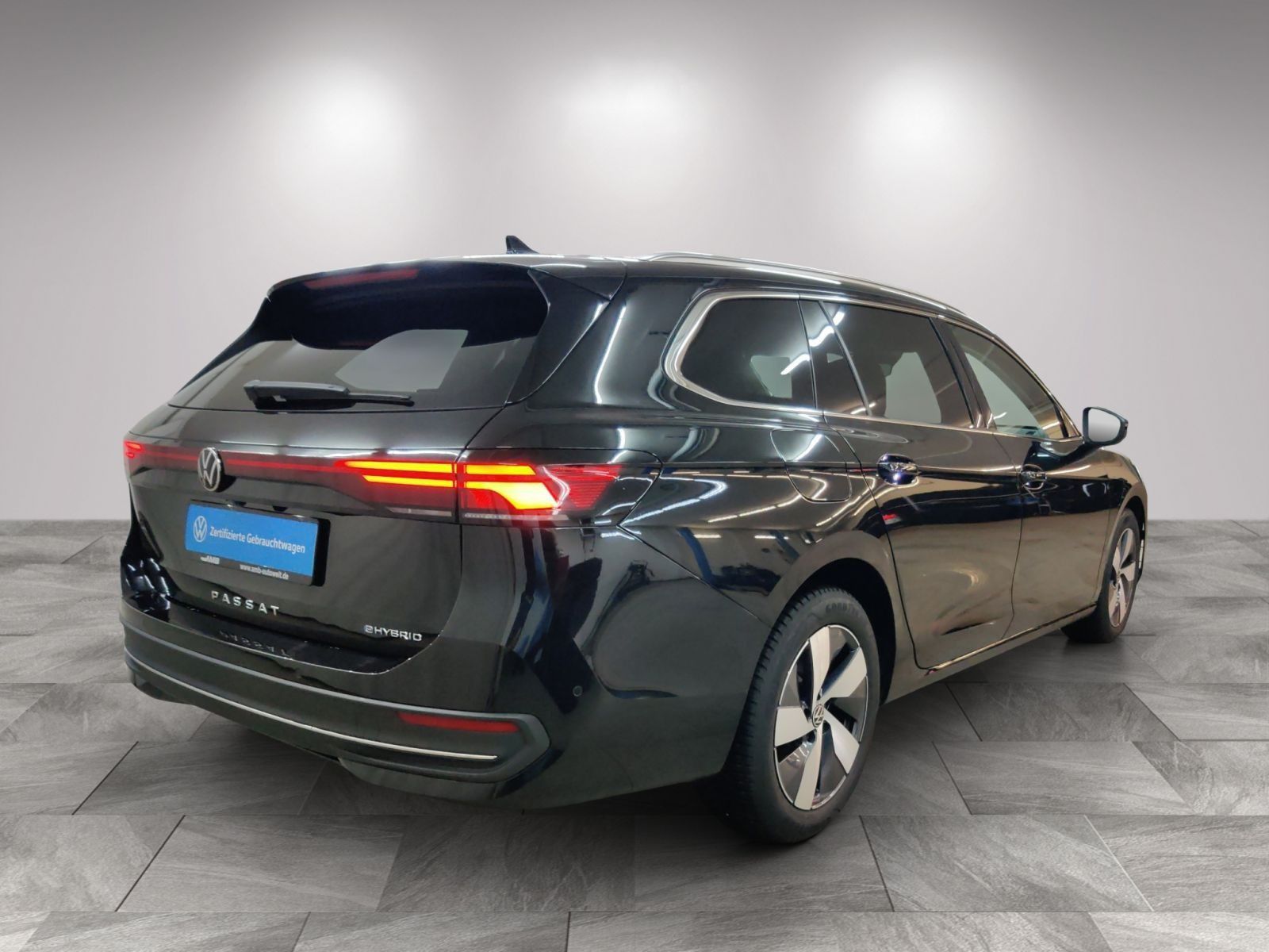 Volkswagen Passat Variant Business 1.5 eHybrid AHK HuD Navi foto 3