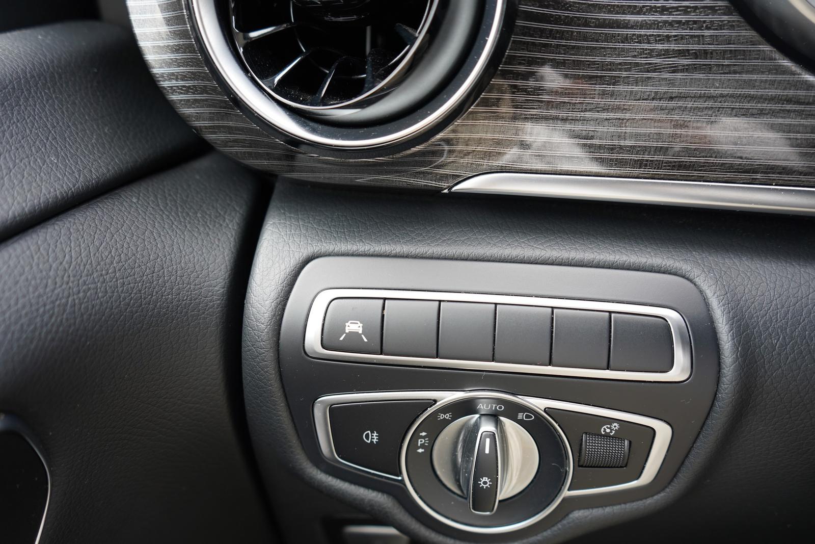 Mercedes-Benz V250d AMG Line lang Standheizung Burmester LED