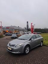 Toyota Avensis Edition Navi Kamera RELAX NEUE KUPPLUNG - Toyota Avensis aus 2011: Kombi