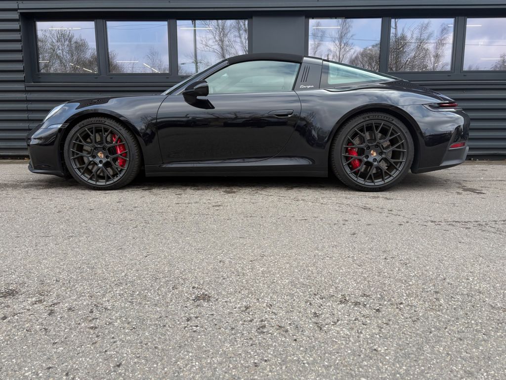Image of Porsche 992