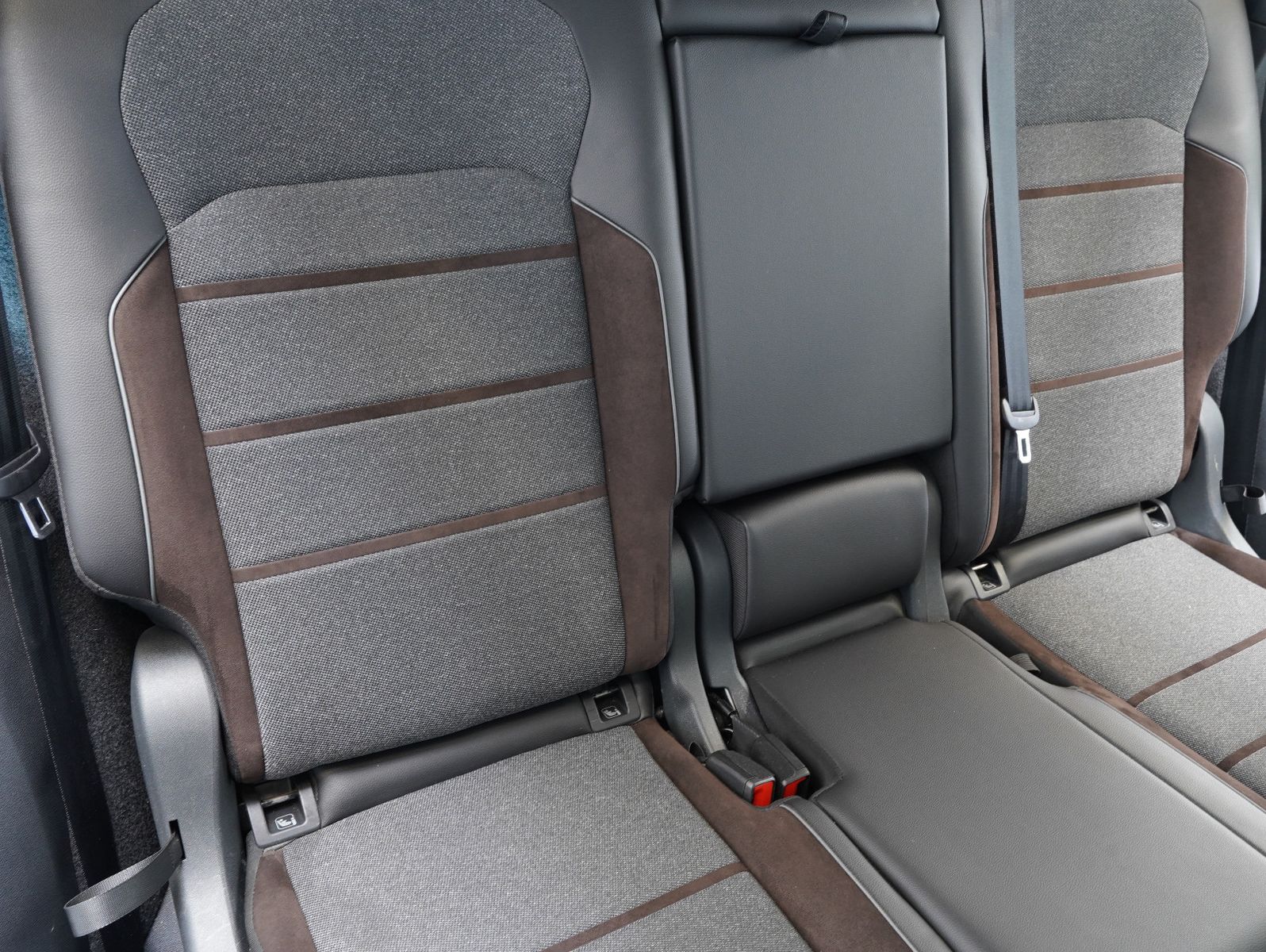 Fahrzeugabbildung SEAT Tarraco 1.5 TSI ACT Xcellence ACC/KAMERA/LM20"