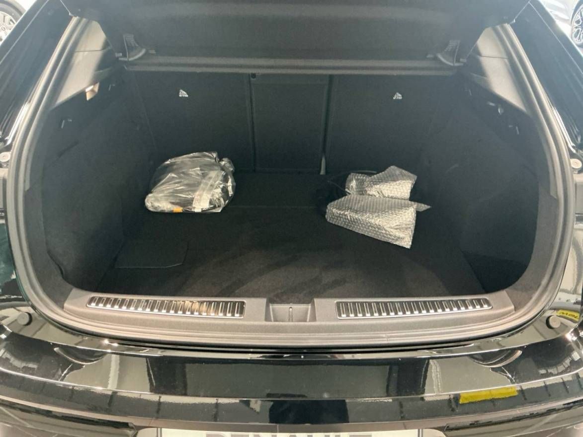 Fahrzeugabbildung Renault Rafale Atelier Alpine Hyper Hybrid E-Tech 4x4 30