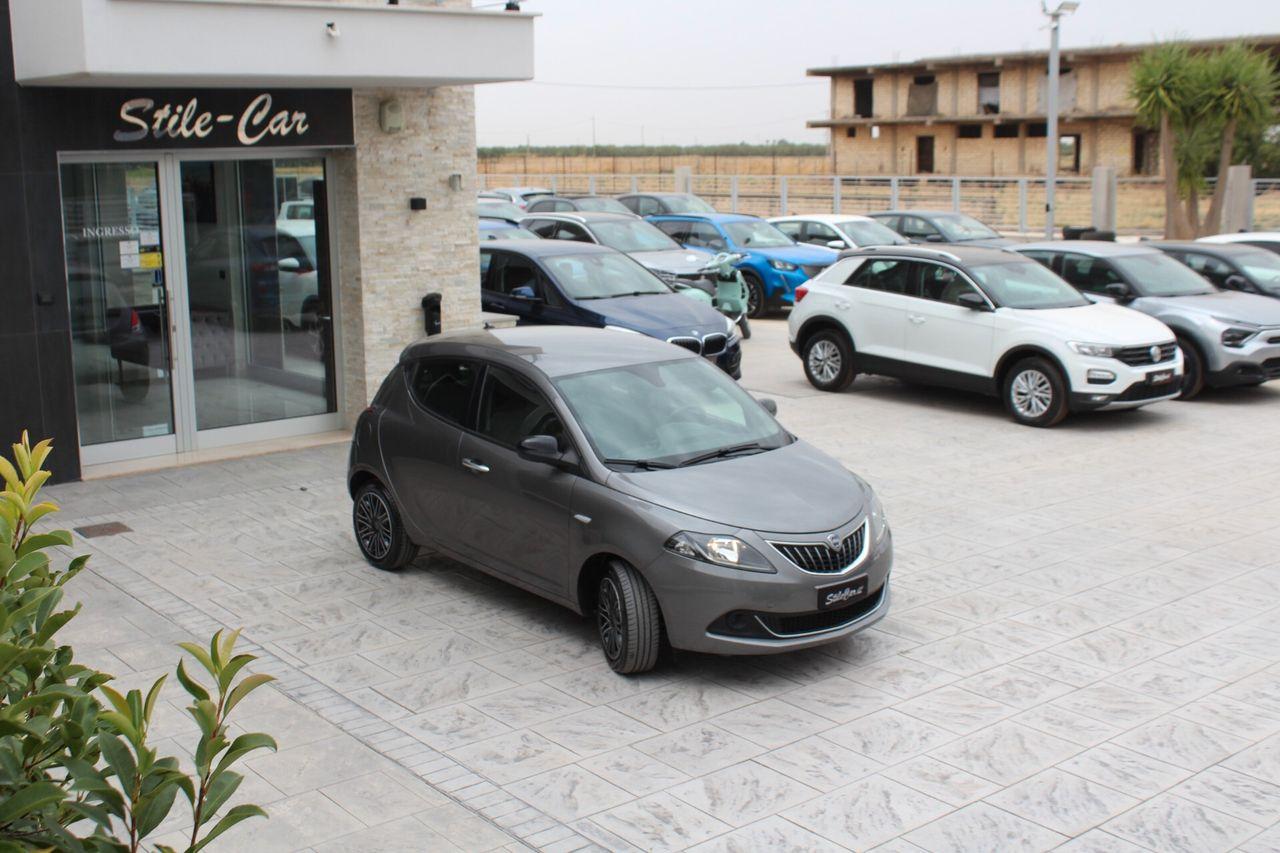 Lancia Ypsilon 1.0 FireFly 5 porte S&S Hybrid Ec