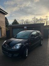 Ford Fiesta / Rentnerfahrzeug / 2. Hand / ... - Ford Fiesta: R2