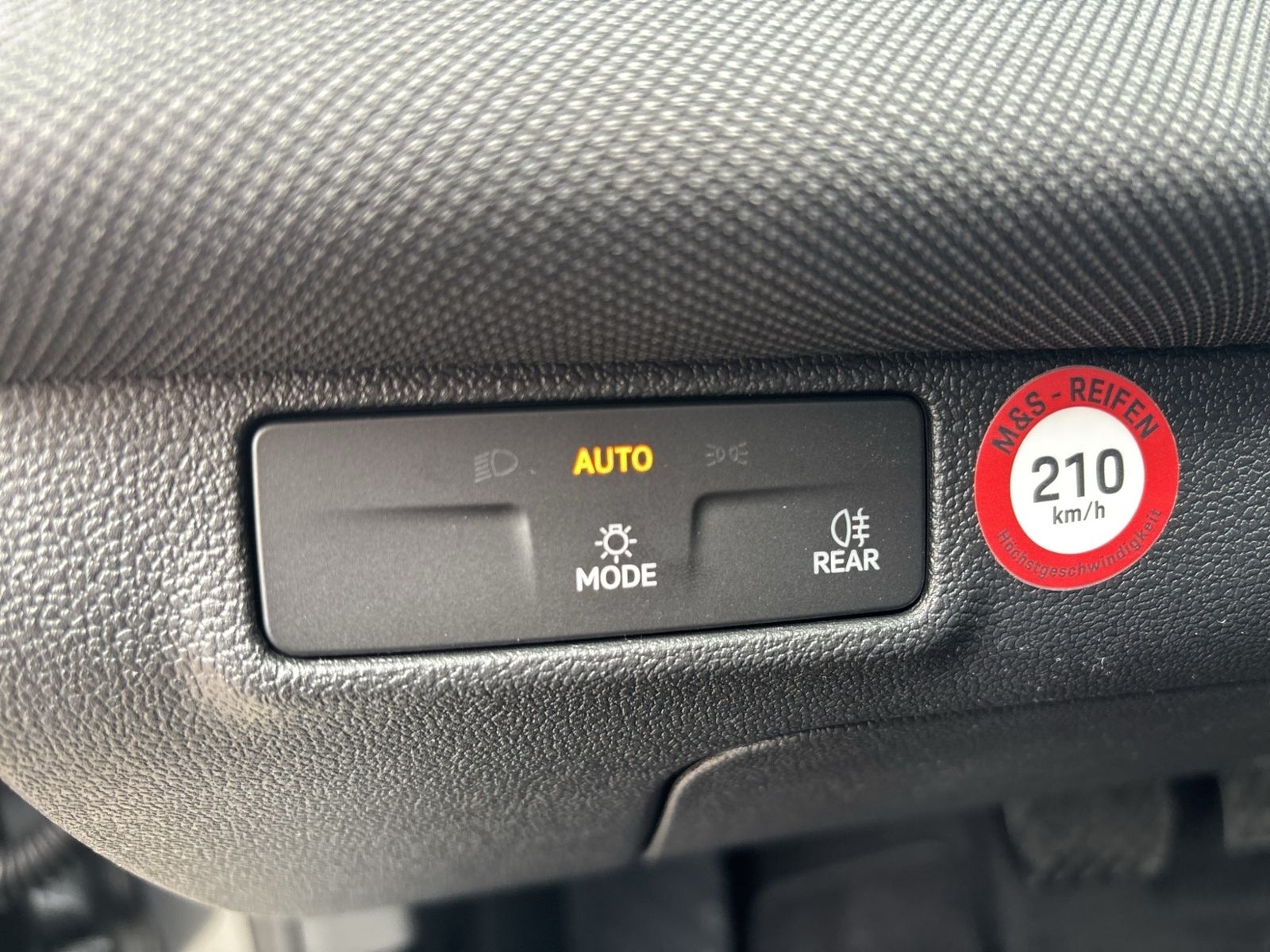 T-Roc Life 1.5 eTSI, Energy, AHK, ACC, Navi DSG