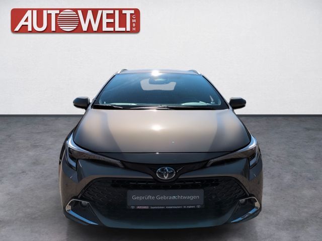 Fahrzeugabbildung Toyota Corolla Touring Sports 1.8 Team D KlimaA,LED,LM