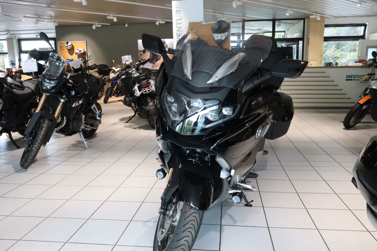 Fahrzeugabbildung BMW K1600GTL