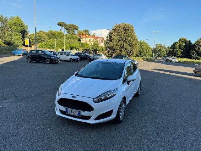 Ford Fiesta 1.5 TDCi 75CV 5 porte Black & White 