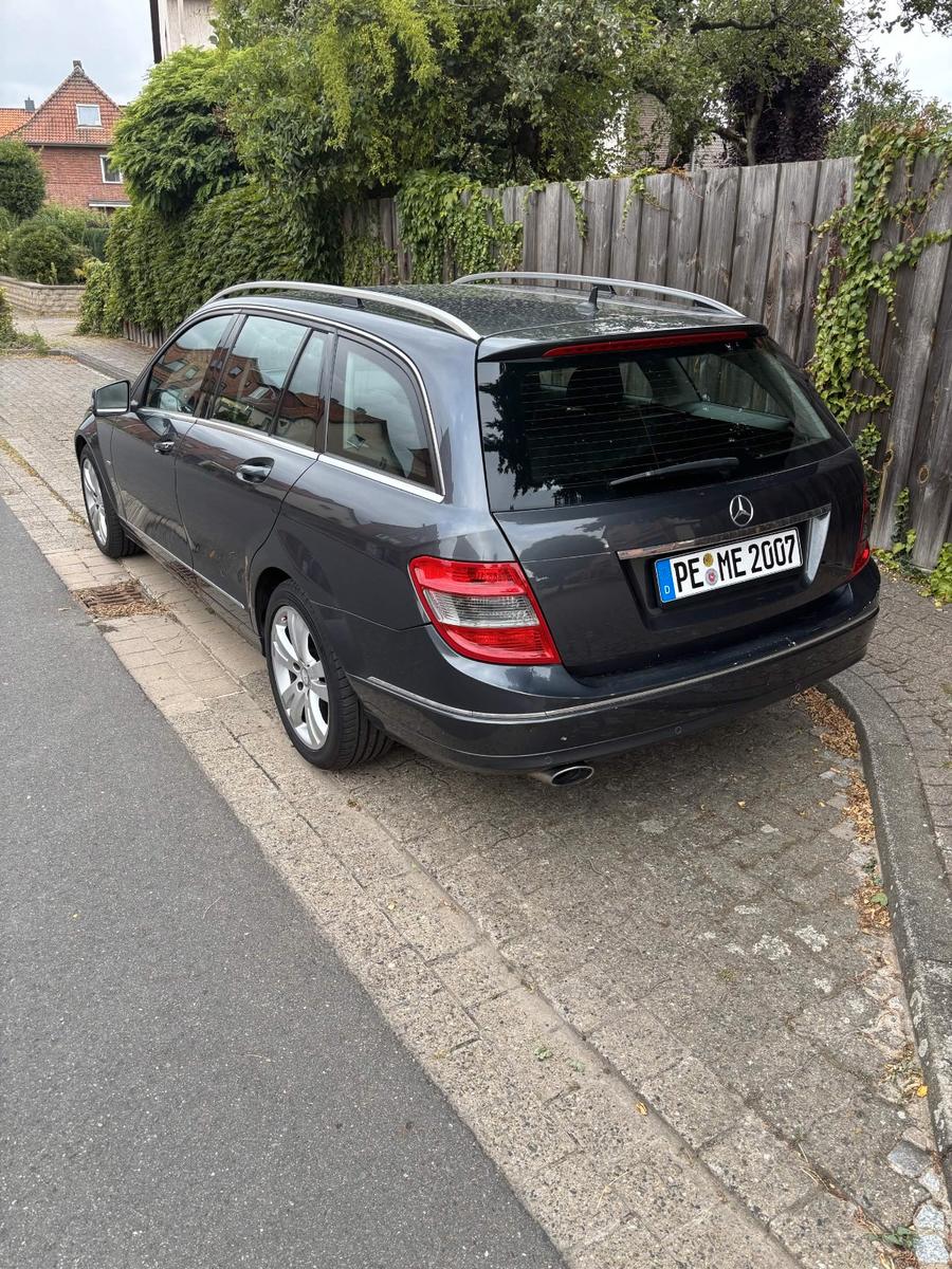 Mercedes-Benz C220 2010 — engine 2.143 cm³, 170 HP (125kW)