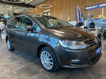 Volkswagen Sharan*7-Sitzer*3-ZONEN*SZHZ*NAVI*TEMPO*AHK*PDC