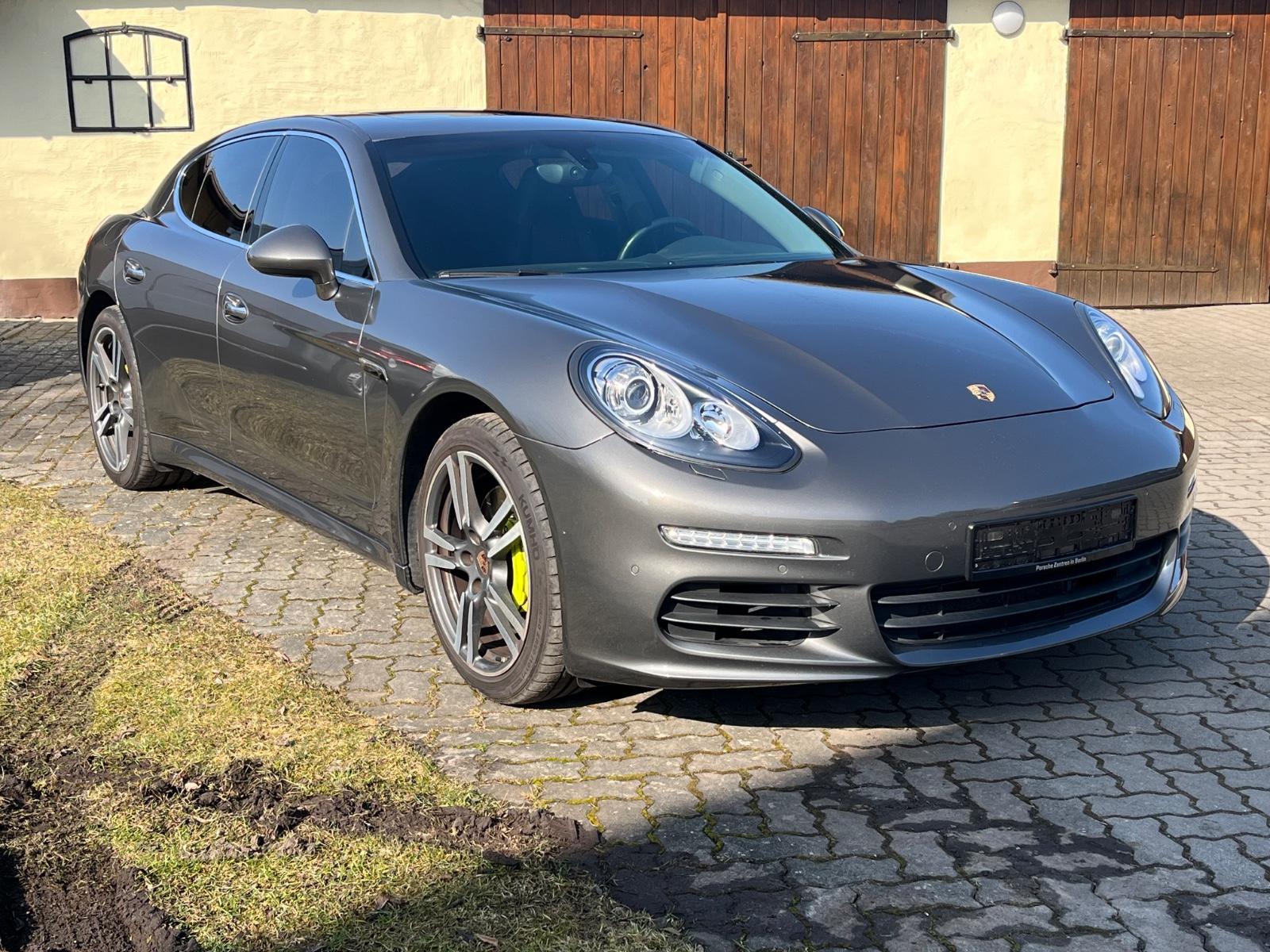 Porsche Panamera E-Hybrid S Bose LED