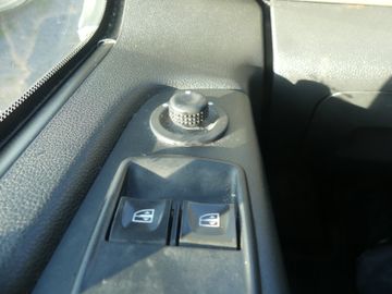 Renault Trafic - 12