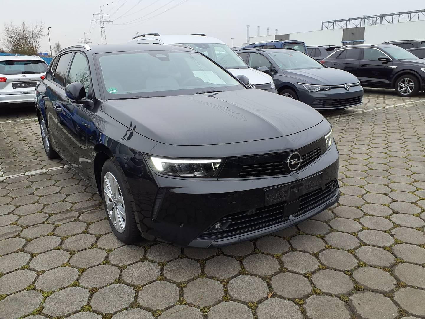 Opel Astra ST 1,2 T Business Elegance Automatik AHK..