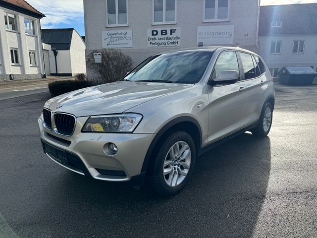 BMW X3 xDrive 20 i/Sport Leder/Bi-Xenon/Kamera/Tempo