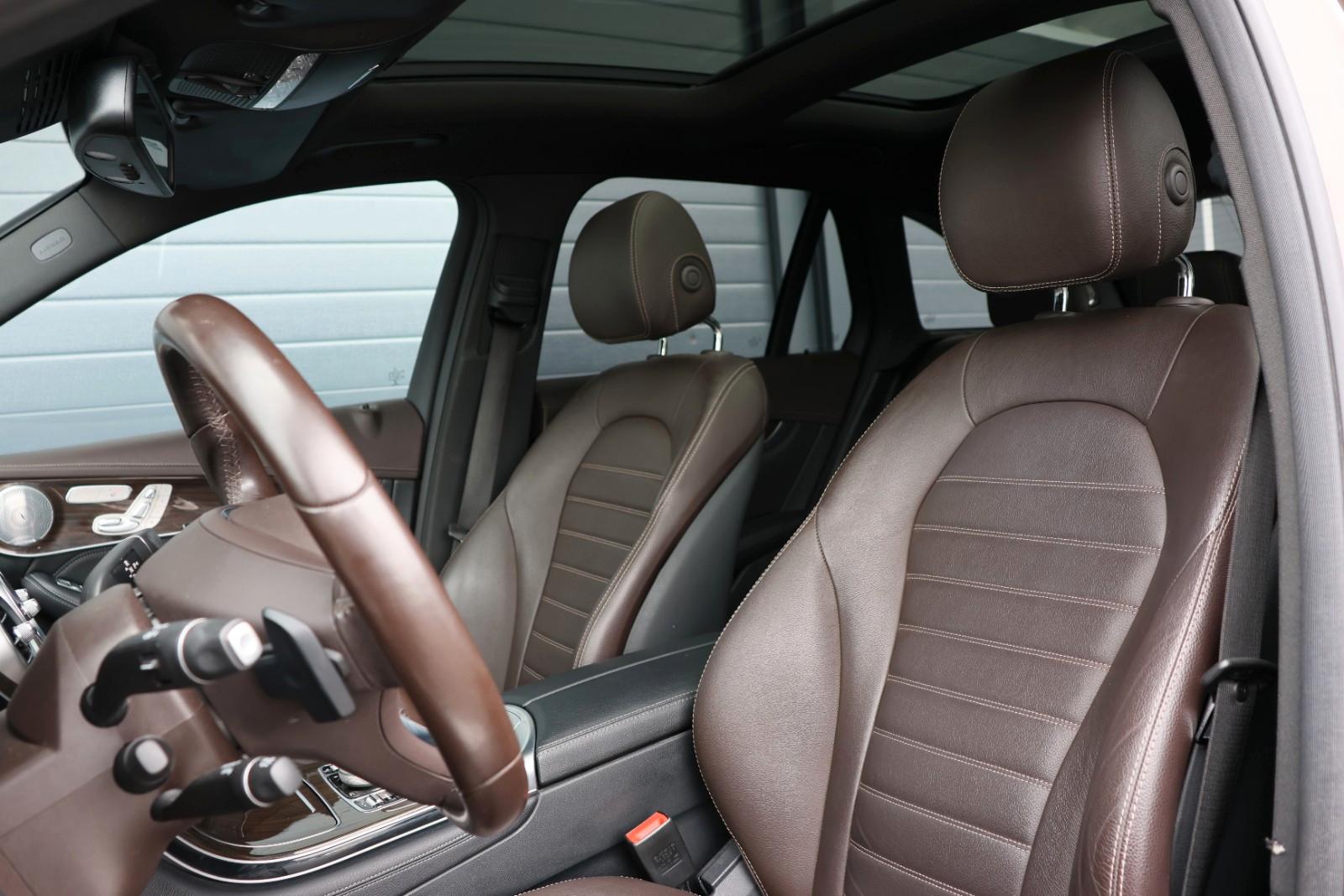Mercedes-Benz GLC 300 4MATIC/ACC/Burmester/PANO/SHZ/TTW/KAMERA