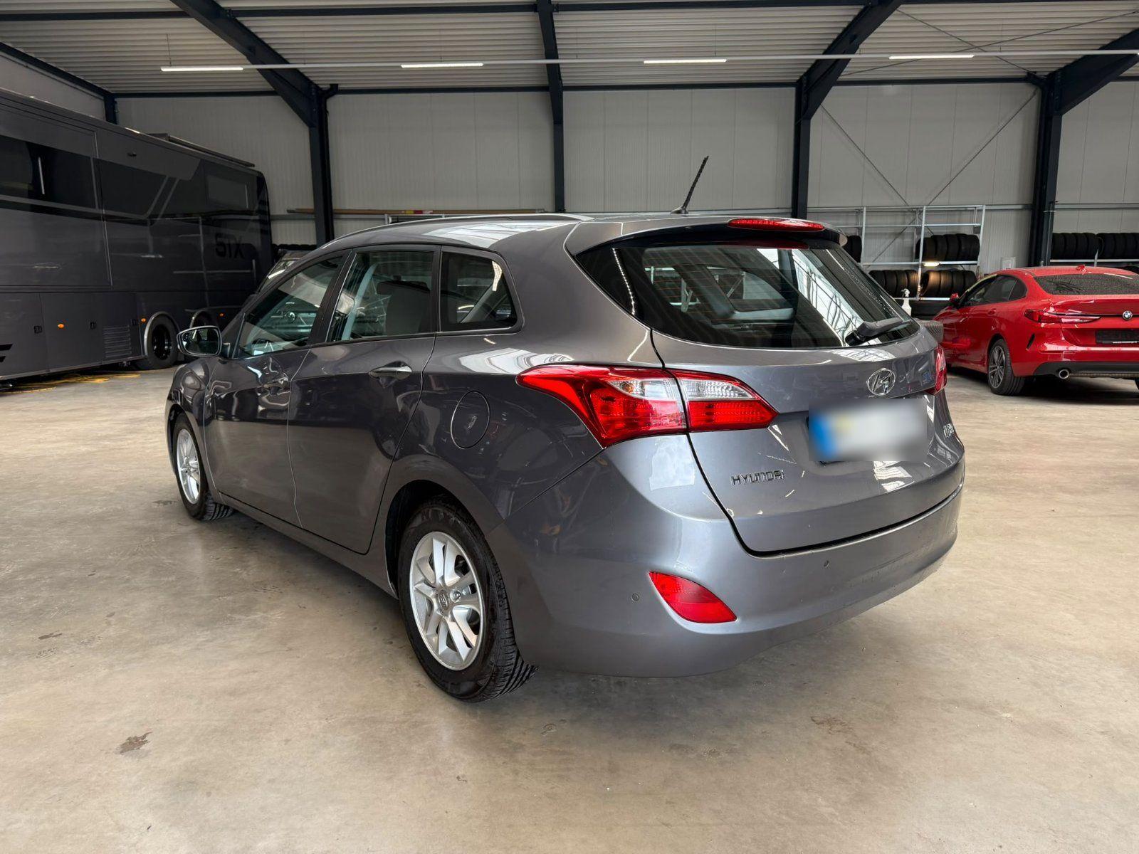 Hyundai i30 2013 — photo 6