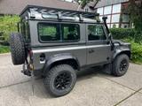 Land Rover Defender 90 TD4 Station Wagon E E - graue Land Rover Defender