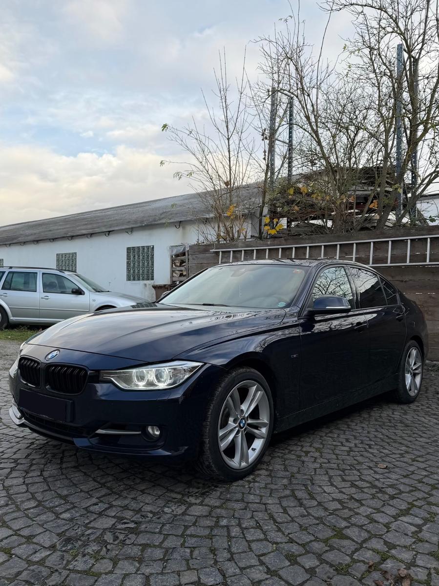 BMW 330 d xDrive Sportline