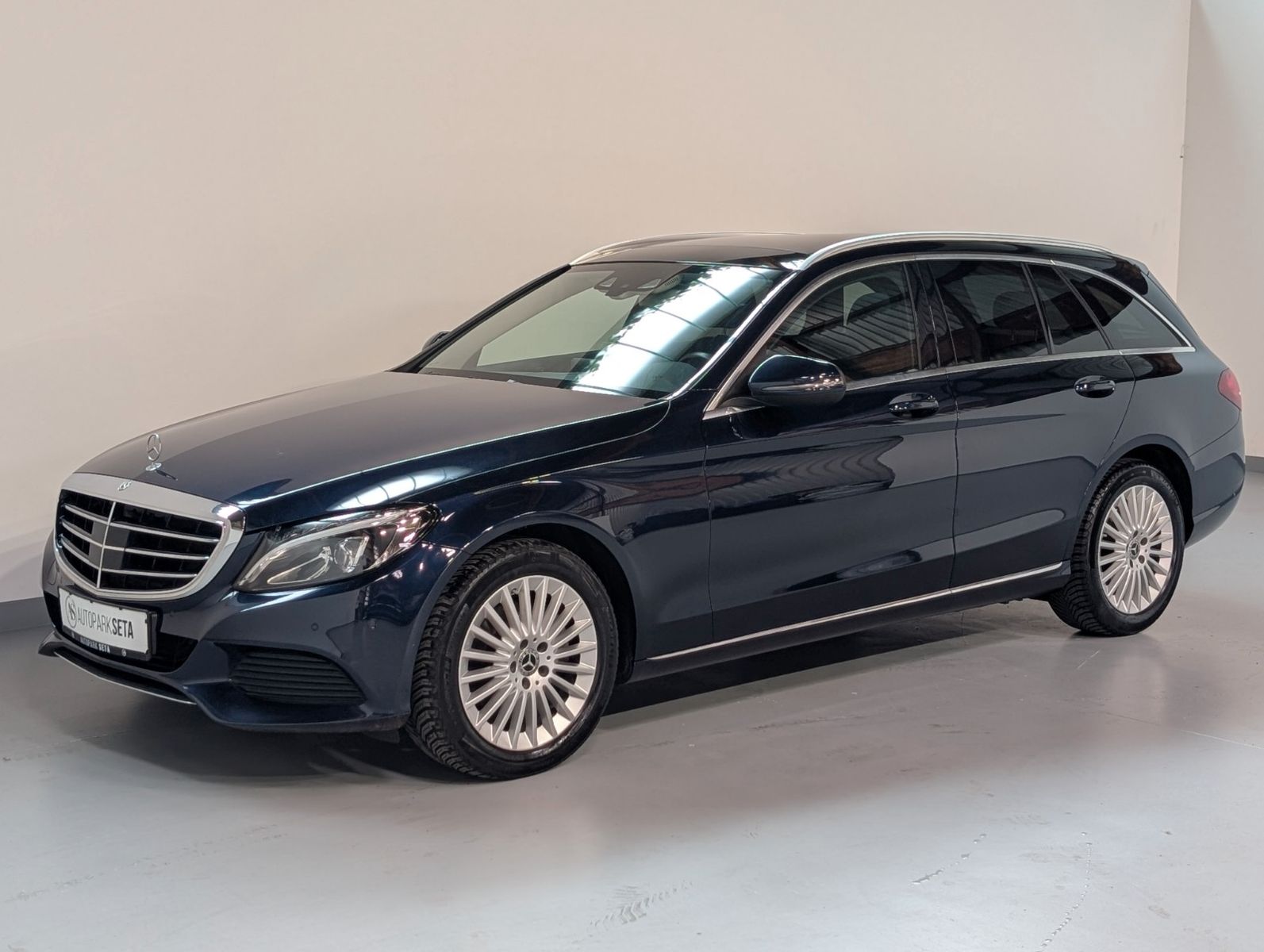 MERCEDES-BENZ C200d Aut. G-Tronic+ T. Exklusive SPUR*KAM*PANO