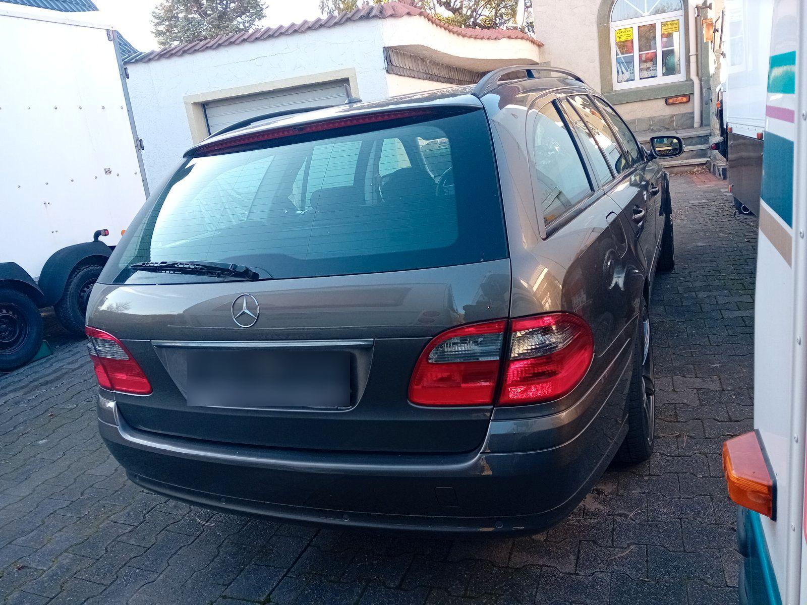 Mercedes-Benz E220 2008 — engine 170 HP (125kW)