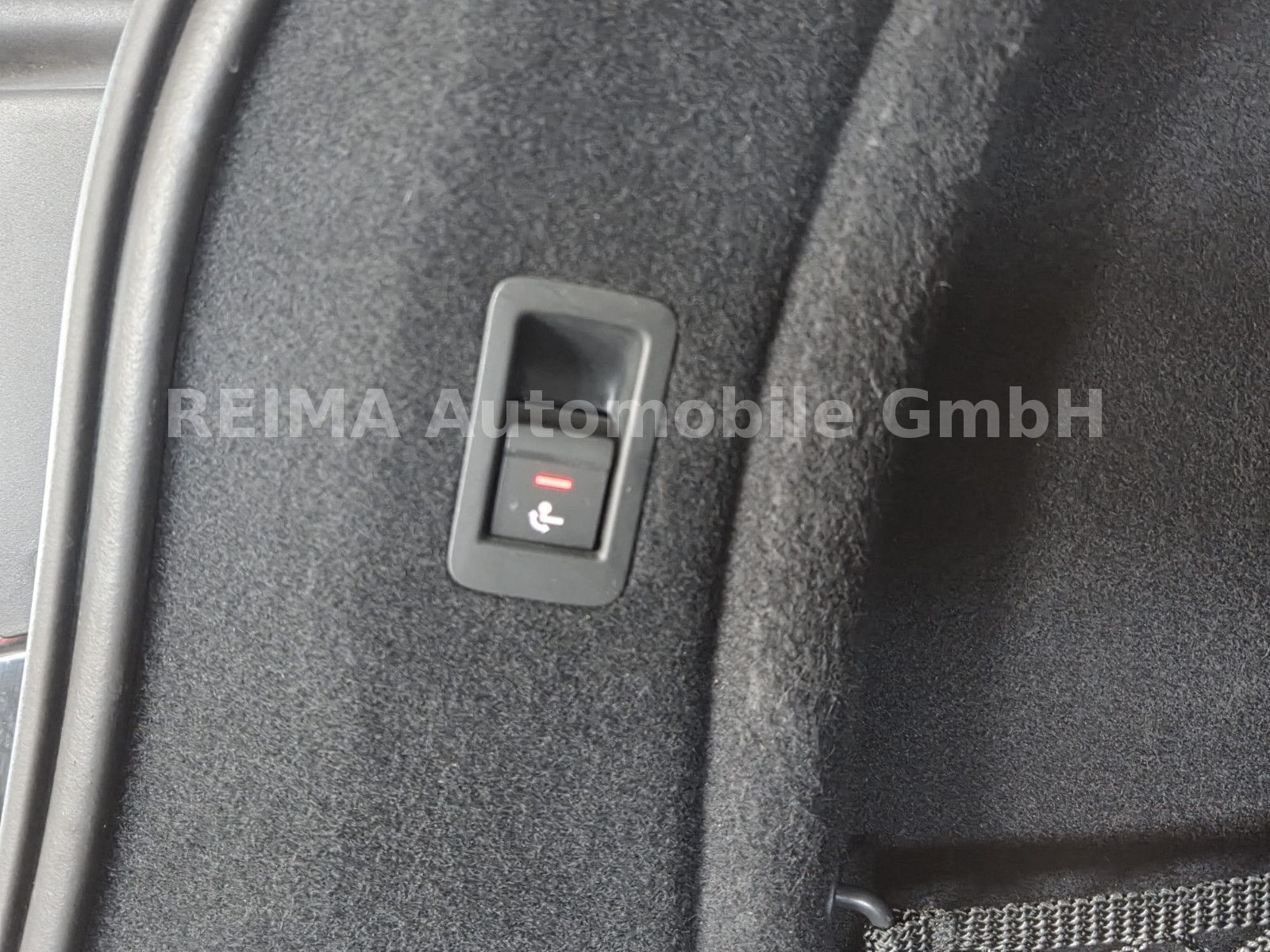 Fahrzeugabbildung Audi A4 3,0 TDi Avant quattro S-Line, Pano, LED, ACC