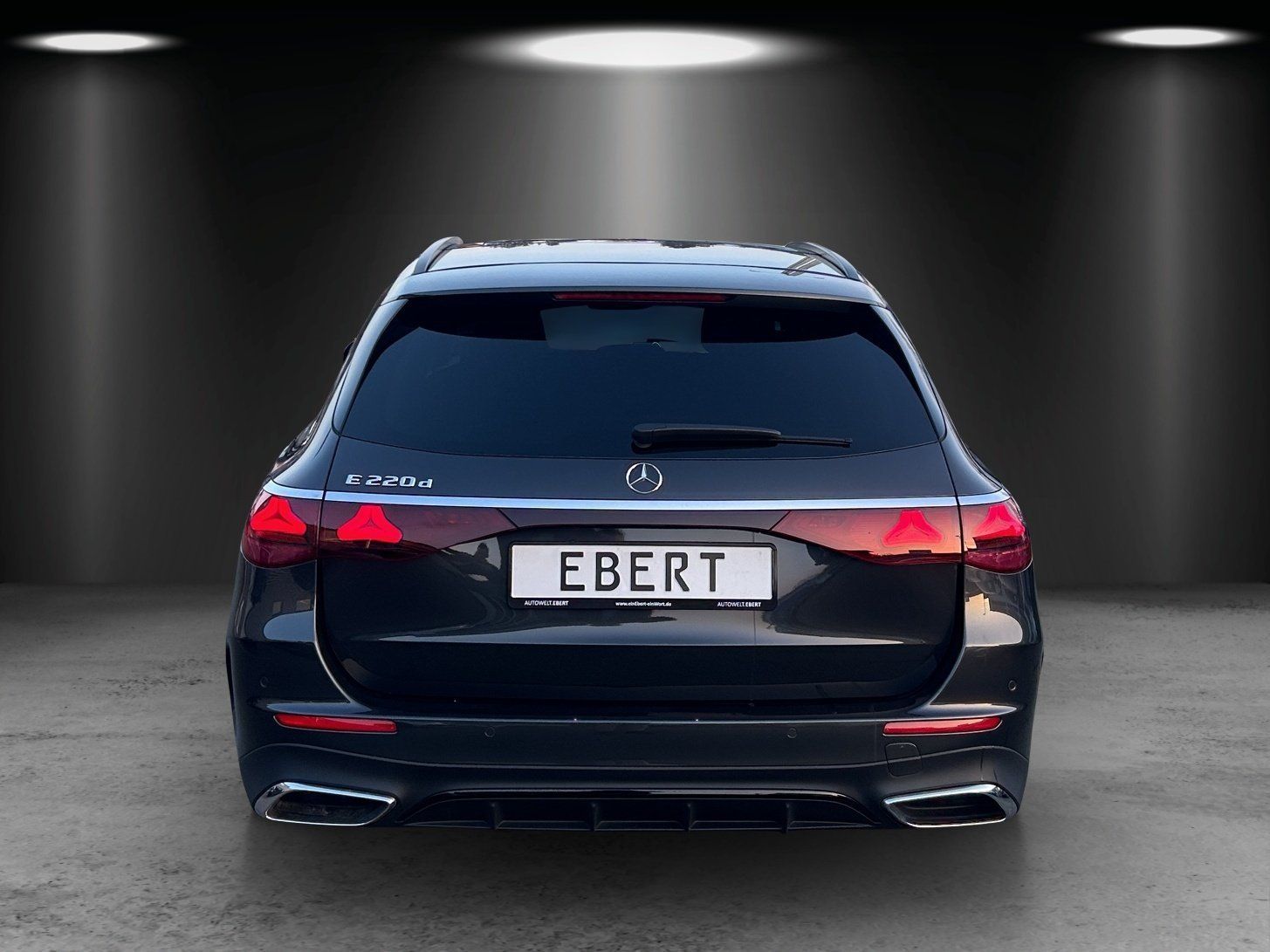 Fahrzeugabbildung Mercedes-Benz E 220 d T €95k AMG Prem Standhz DISTRO Hyper AHK