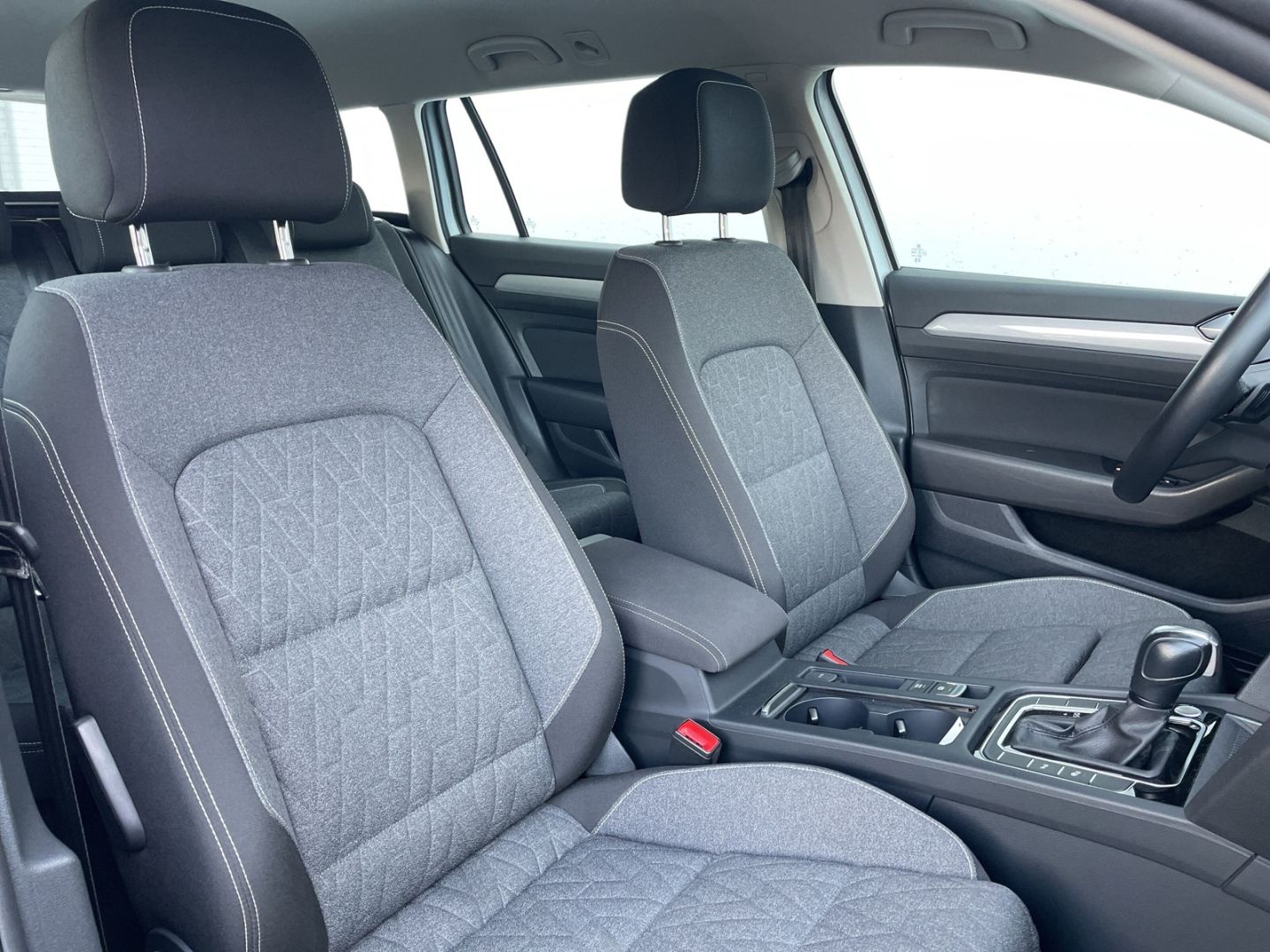 Passat 2.0 TDI DSG Business AHK/Kamera/IQ.Light