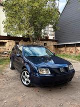 Volkswagen VW Bora 1.9 Tdi - Volkswagen Bora mit Diesel-Antrieb: Kombi, 1.9