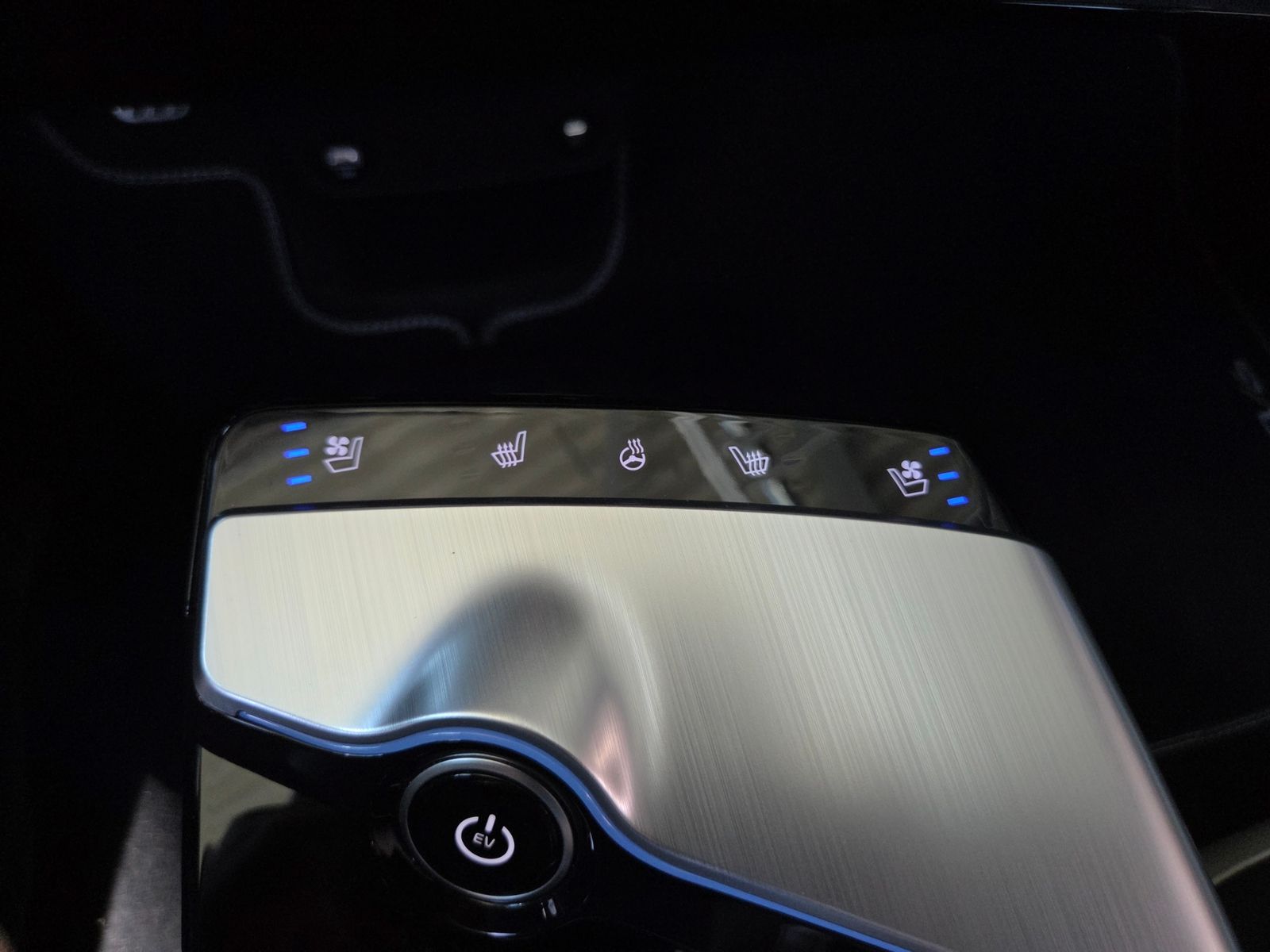Fahrzeugabbildung Kia EV6 GT-Line 77,4 kWh 2WD WP MERIDIAN HUD 360°
