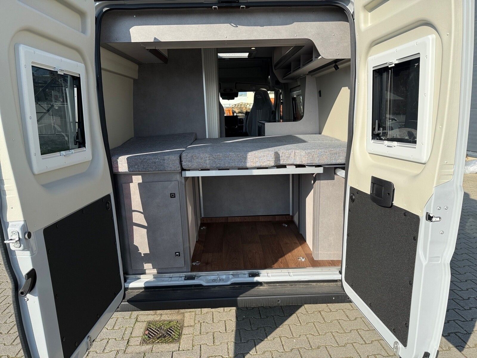 Fahrzeugabbildung Pössl Summit Shine 540 R Citroen 140 PS Premium Paket