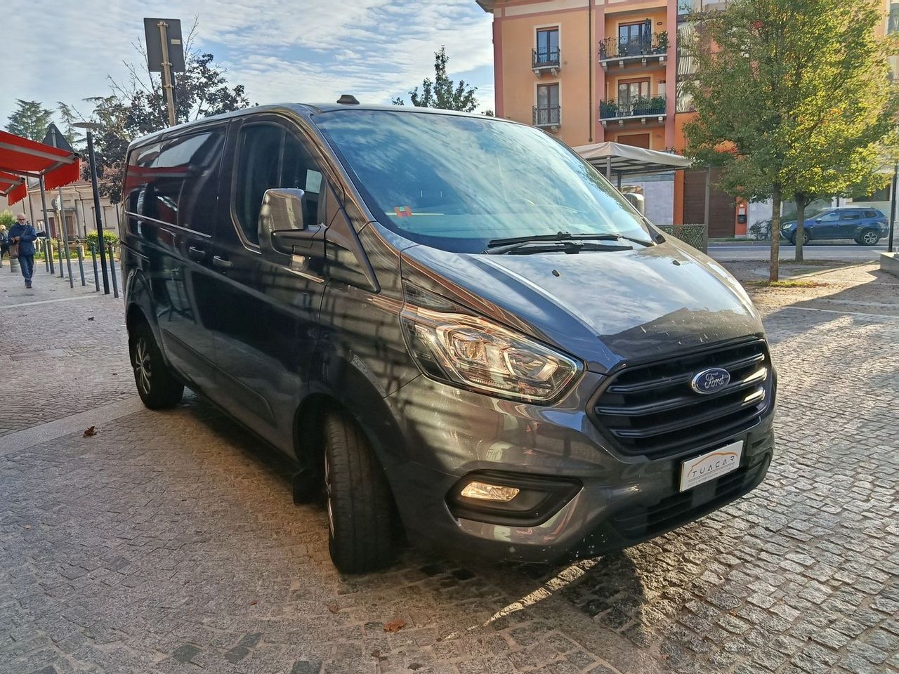 Ford Transit Custom 2.0 EcoBlue Titanium #50897 imagem 3