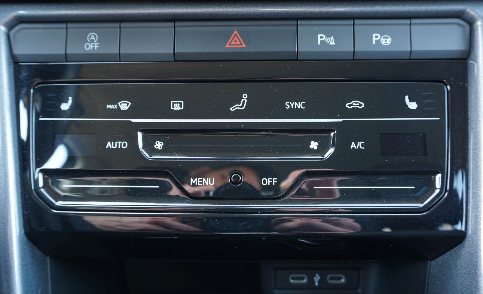 Fahrzeugabbildung Volkswagen T-Roc Style, Kamera, Navi, AHK, LED, IQ.Drive+WR